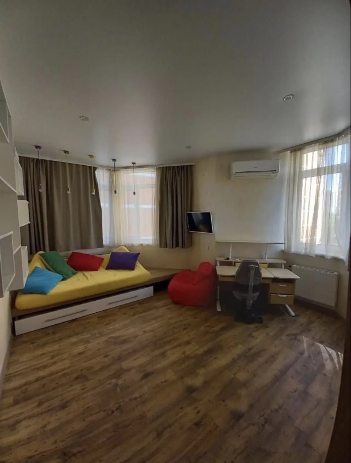 3-кімнатна квартира, 85 м², Романівський, Слобідка