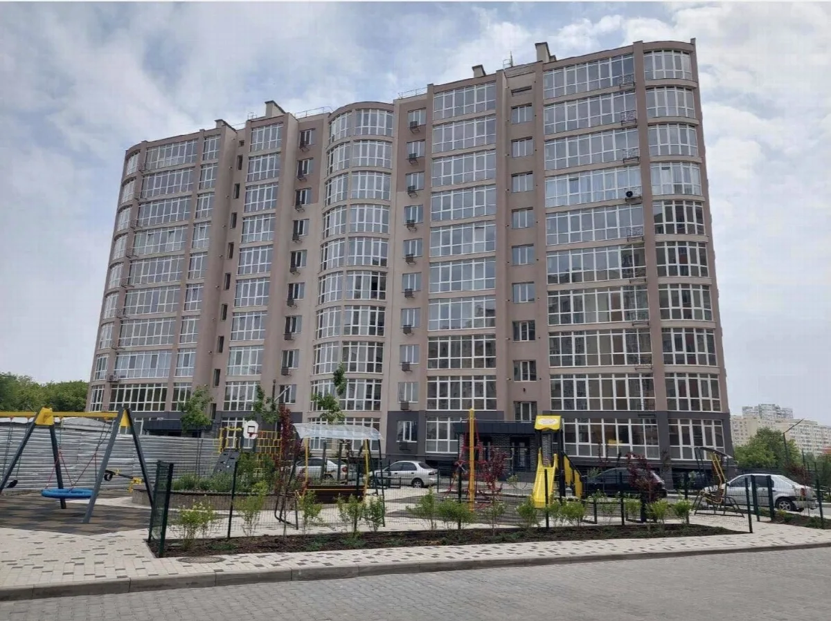 2-кімнатна квартира, 79 м², Теплий дім, Котовського