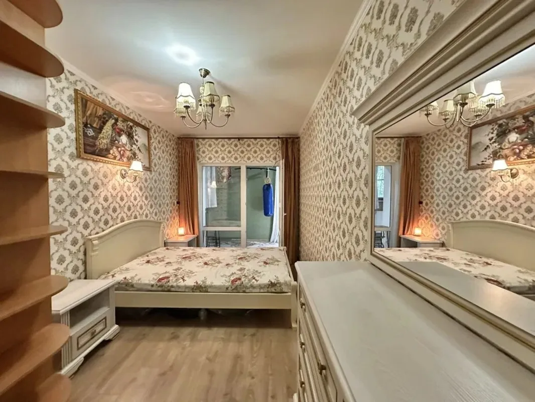 2-комнатная квартира, 64 м², Академгородок, Фонтан