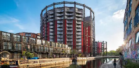 Luxury development on Regent’s Canal with views over the Olympic Park and Canary Wharf