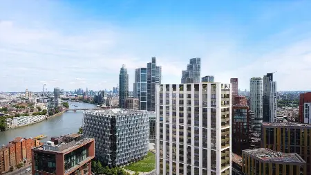 Luxury apartments with panoramic views in the heart of London