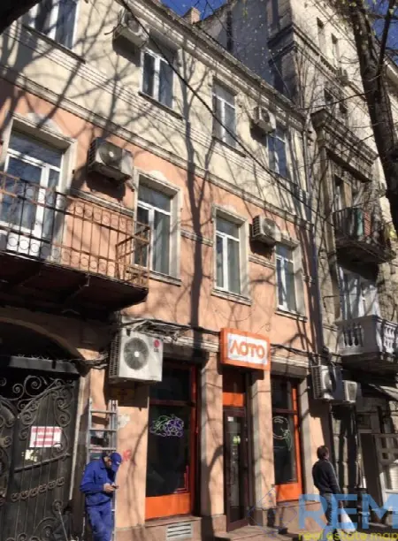 Комерційна, 172 м², Центр