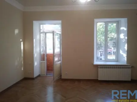3-кімнатна квартира, 96 м², Молдаванка