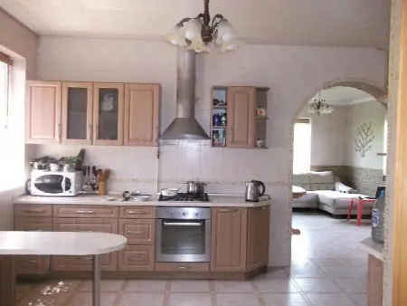 7-кімнатний будинок, 415 м², Совіньйон