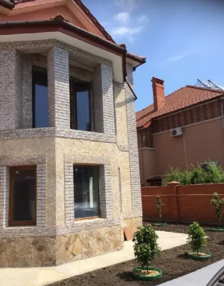 3-кімнатний будинок, 400 м², Совіньйон