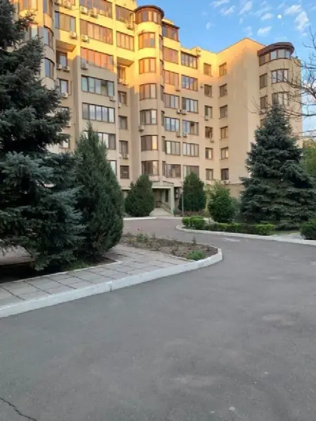 3-кімнатна квартира, 125 м², Білдінг, Шевченко-Французький