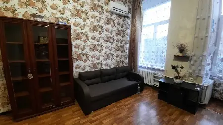 5-кімнатна квартира, 160 м², Центр