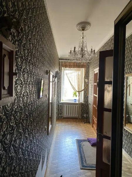 3-кімнатна квартира, 89 м², Центр