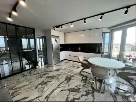2-кімнатна квартира, 82 м², Таїрова