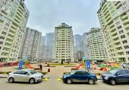 3-кімнатна квартира, 178 м², Одіссей, Таїрова