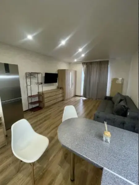 1-кімнатна квартира, 30 м², Золоті Стовпи, Слобідка