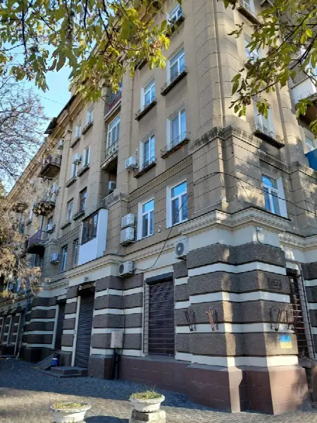 3-кімнатна квартира, 78 м², Центр