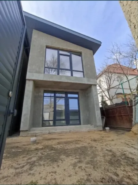 2-кімнатний будинок, 105 м², Таїрова