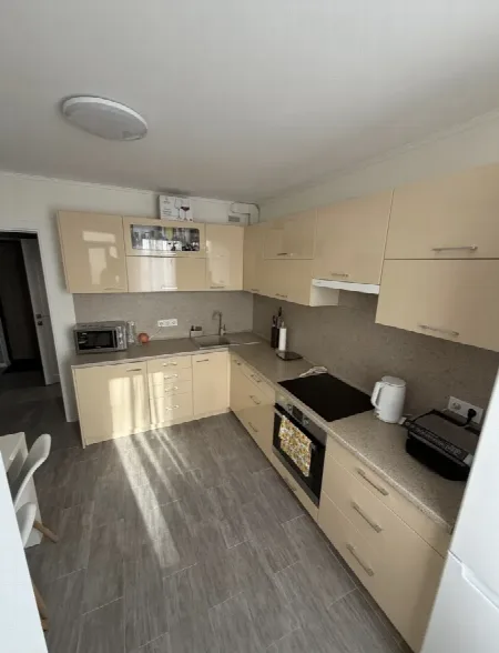 1-комнатная квартира, 39 м², Радужный, Таирова
