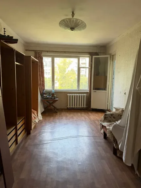 3-кімнатна квартира, 65 м², Таїрова
