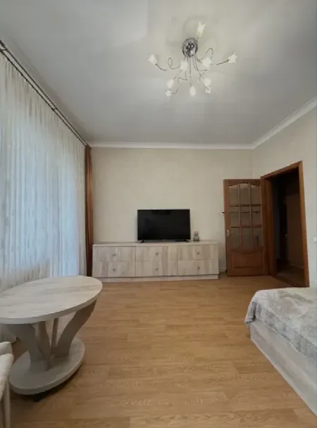 2-кімнатна квартира, 56 м², Молдаванка