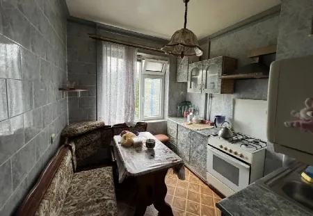 2-кімнатна квартира, 50 м², Таїрова
