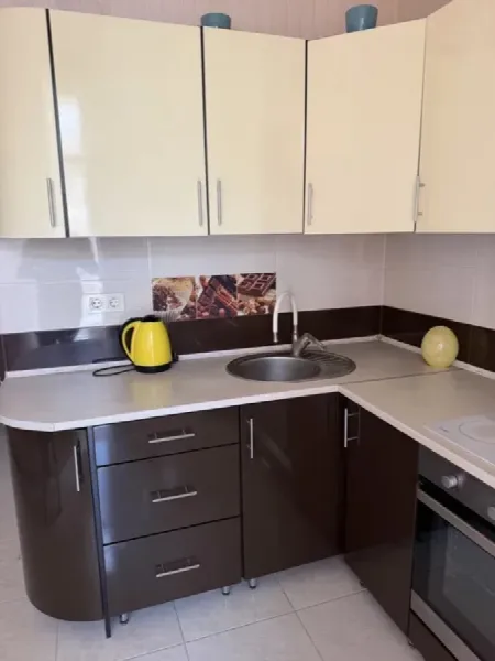 1-кімнатна квартира, 48 м², 17 Перлина, Центр