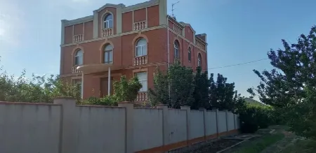 8-кімнатний будинок, 500 м², Ленпосьолок