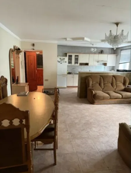 3-кімнатна квартира, 77 м², Черьомушки