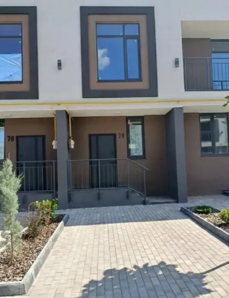 2-кімнатний будинок, 62 м², Авангард