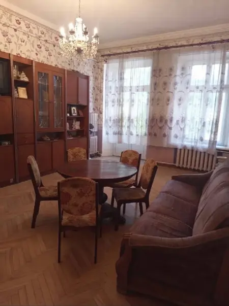 3-кімнатна квартира, 95 м², Молдаванка