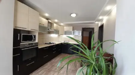 2-кімнатна квартира, 50 м², Слобідка