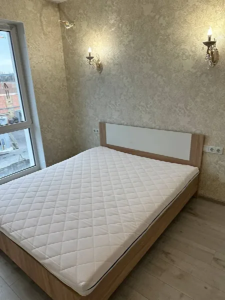 1-комнатная квартира, 29 м², Золотые столбы, Слободка