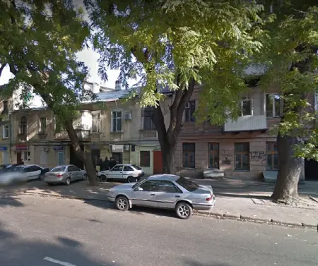 3-кімнатна квартира, 82 м², Центр