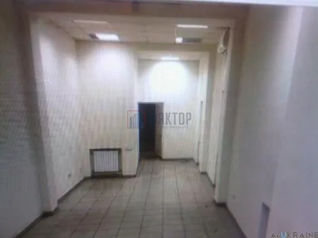 Комерційна, 50 м², Центр