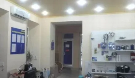 Комерційна, 120 м², Центр