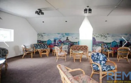 Комерційна, 470 м², Фонтан