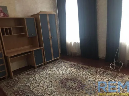 4-комнатная квартира, 92 м², Центр