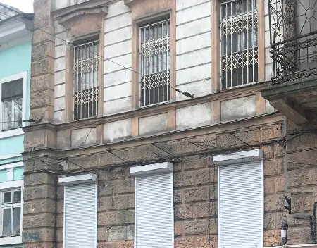 Коммерция, 94 м², Центр