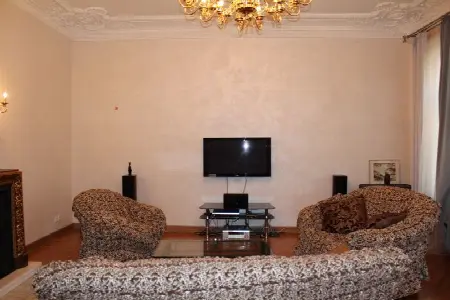 2-кімнатна квартира, 101 м², Центр