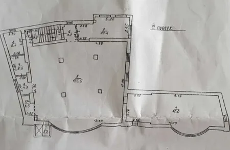 Комерційна, 600 м², Центр