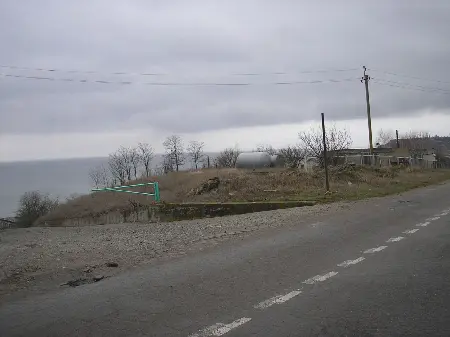 Ділянка, Мирне