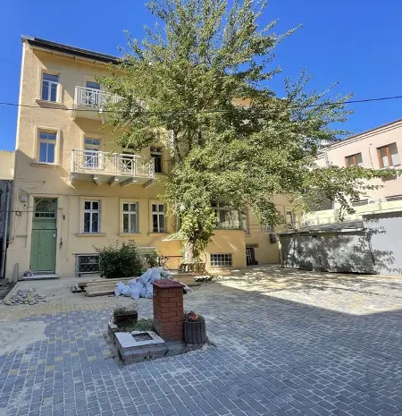 Комерційна, 420 м², Шевченко-Французький