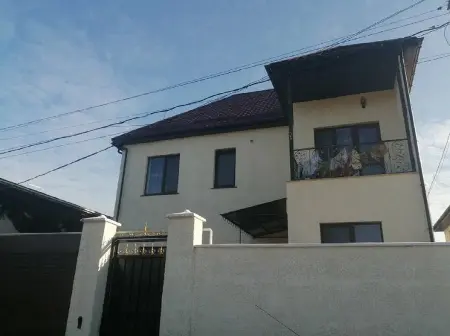 5-кімнатний будинок, 180 м², Таїрова