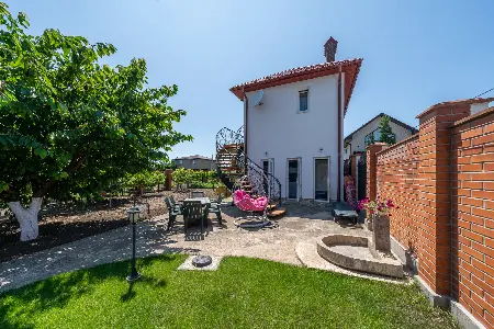 5-кімнатний будинок, 330 м², Санжійка