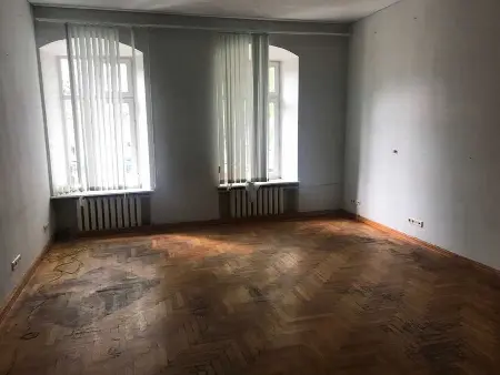 Коммерция, 167 м², Центр