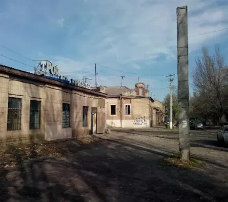 Комерційна, 165 м², Пересип