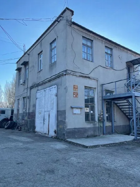 Ділянка, Центр