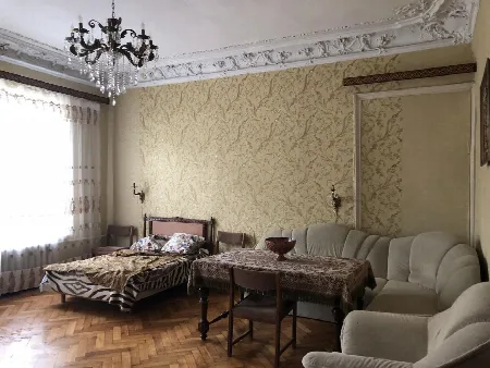 5-room apartment, 146 m², City centre