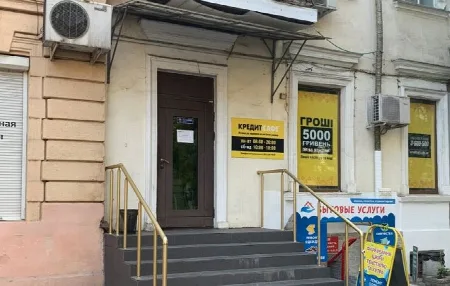 Комерційна, 102 м², Центр