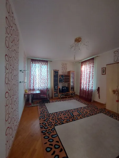 5-кімнатний будинок, 568 м², Чубаївка