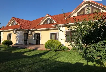 8-кімнатний будинок, 450 м², Совіньйон