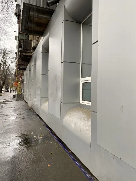 Комерційна, 412 м², Центр