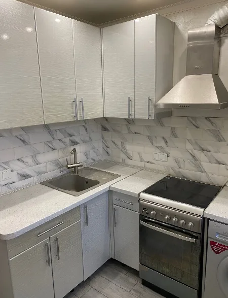 3-кімнатна квартира, 57 м², Лузанівка