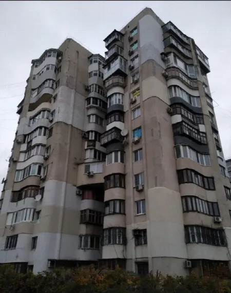 1-кімнатна квартира, 42 м², Таїрова
